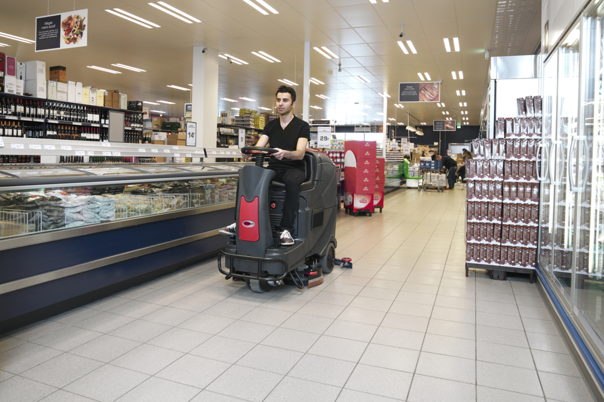 Advance Industrial Sweeper -AS710R-grocery store